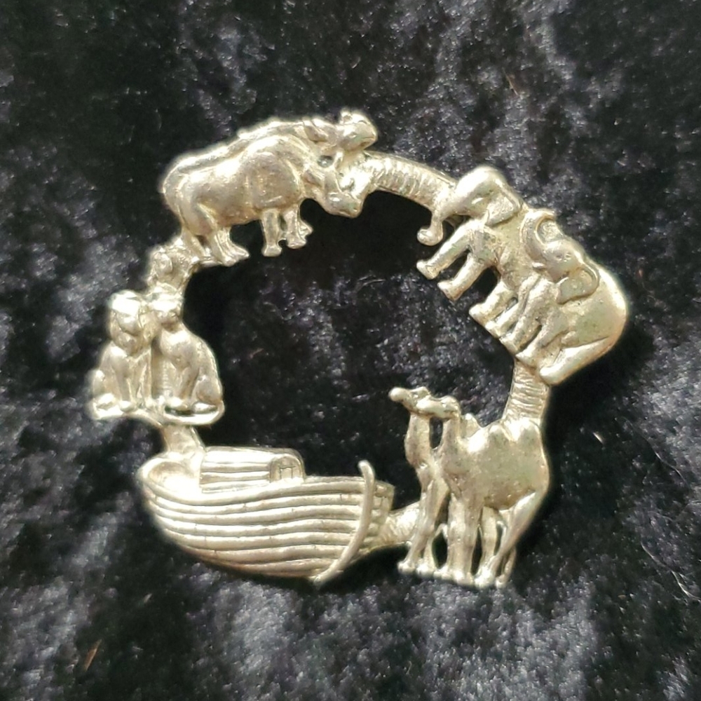 Noah's Arkansas Brooch